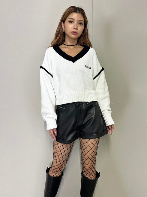 ダブルジップフェイクレザーショートパンツ
